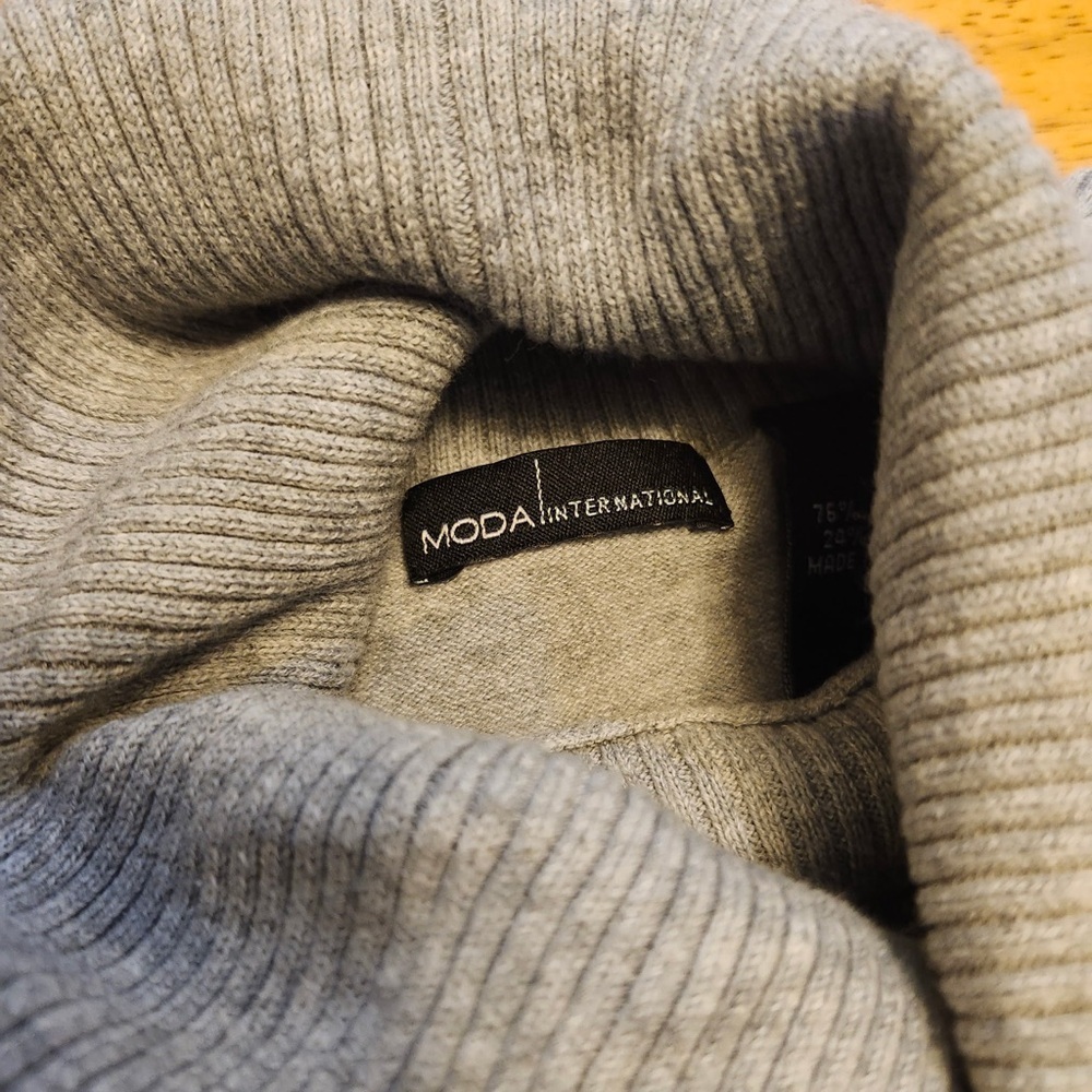 Moda International Light Gray Knit Sweater - Picture 5 of 6